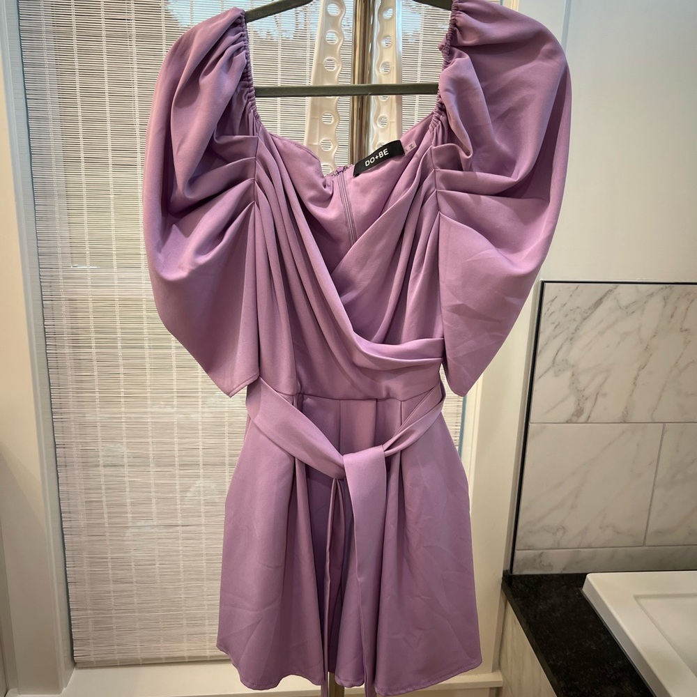 Elegant Lavender Romper with Draped Sleeves
